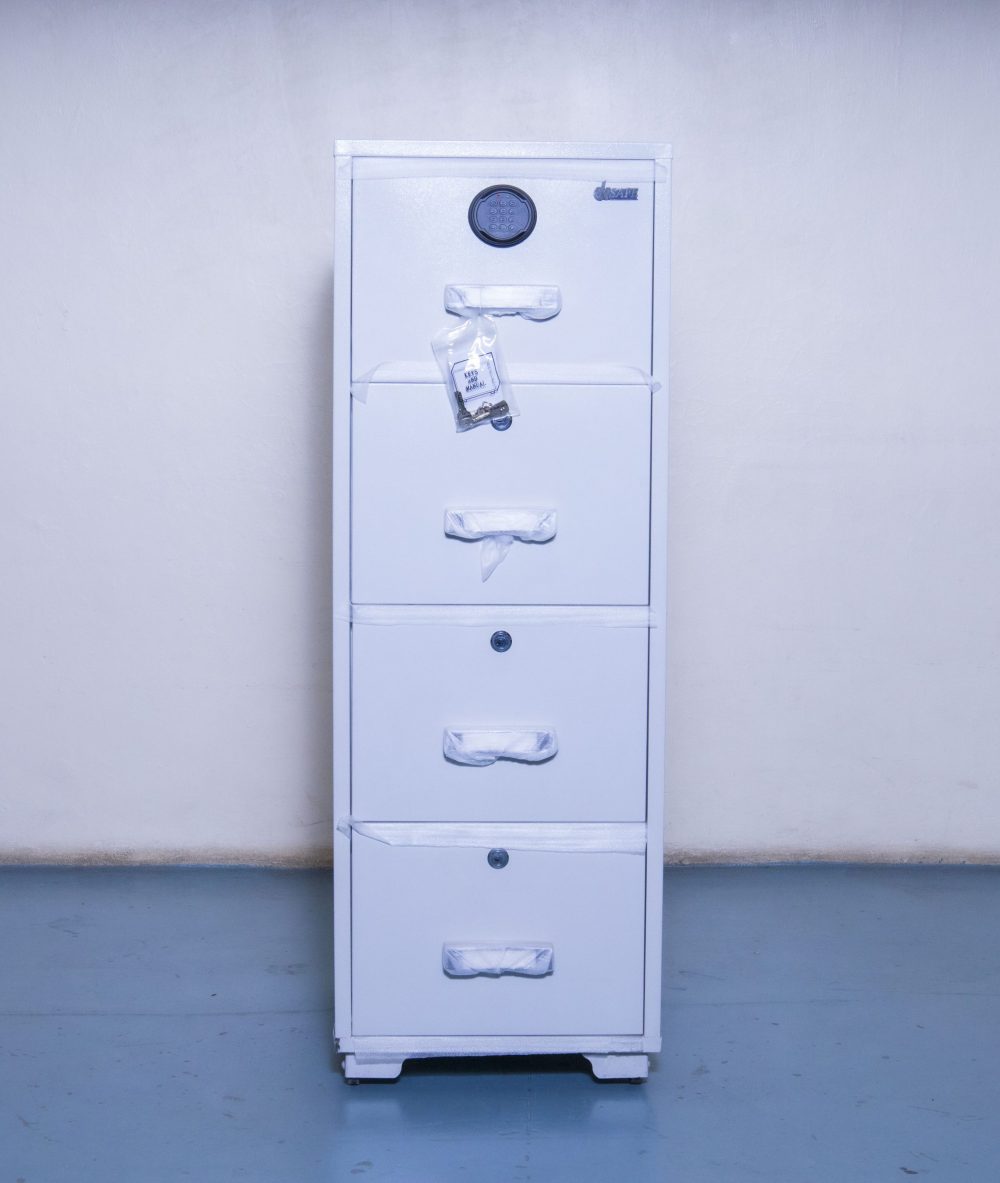 Heavy duty 4 drawer metallic safe - Image 2