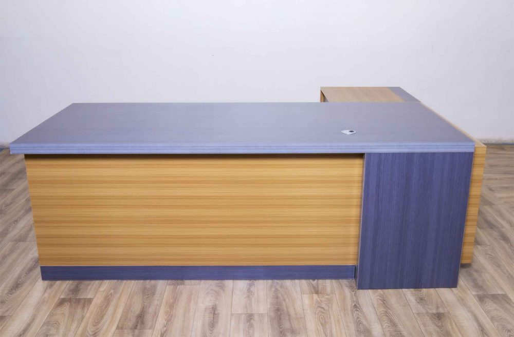 Doula Executive Office desk With side return and mobile pedestals Size 2.1M