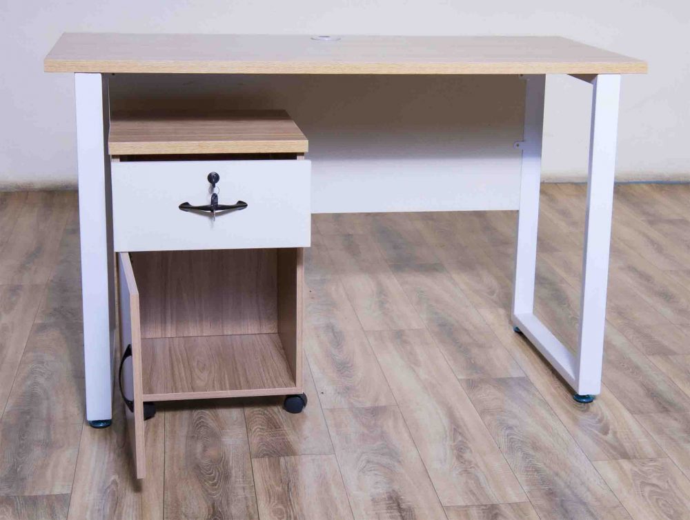 Single Workstation with metallic frame-1