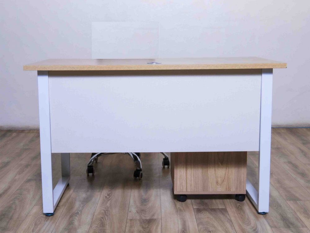 Single Workstation with metallic frame-1