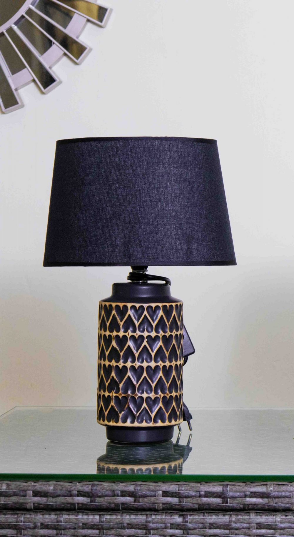 Lampshade in fibre glass and ceramic finish
